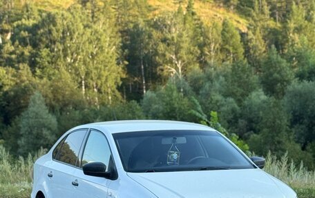 Volkswagen Polo VI (EU Market), 2016 год, 900 000 рублей, 2 фотография