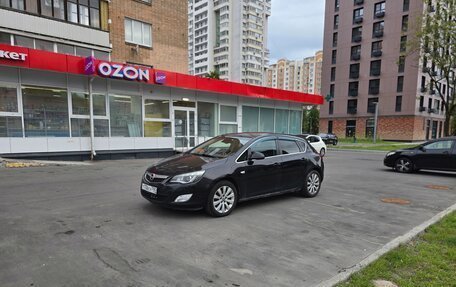 Opel Astra J, 2010 год, 650 000 рублей, 2 фотография