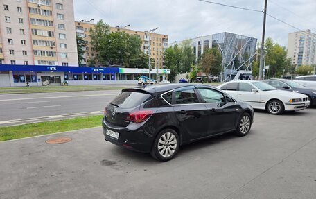 Opel Astra J, 2010 год, 650 000 рублей, 3 фотография