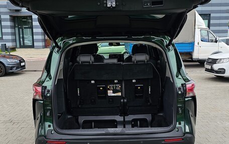 Toyota Sienna, 2021 год, 4 600 000 рублей, 9 фотография