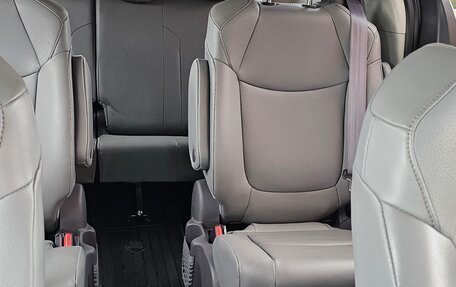 Toyota Sienna, 2021 год, 4 600 000 рублей, 6 фотография