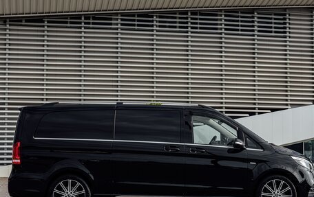 Mercedes-Benz V-Класс, 2022 год, 7 500 000 рублей, 4 фотография