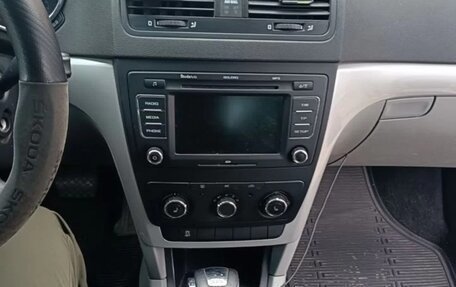 Skoda Yeti I рестайлинг, 2012 год, 720 000 рублей, 15 фотография