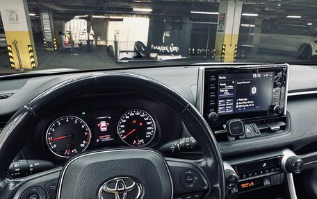 Toyota RAV4, 2020 год, 2 750 000 рублей, 8 фотография