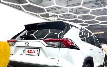 Toyota RAV4, 2020 год, 2 750 000 рублей, 14 фотография