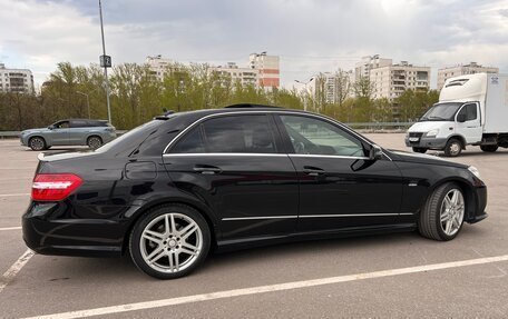 Mercedes-Benz E-Класс, 2011 год, 1 800 000 рублей, 2 фотография