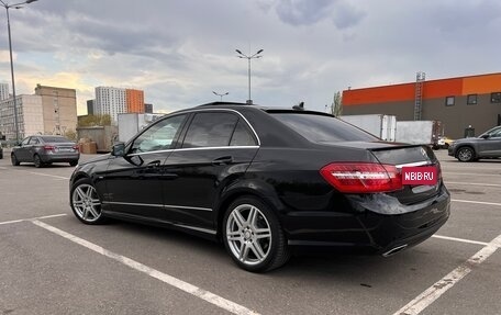 Mercedes-Benz E-Класс, 2011 год, 1 800 000 рублей, 5 фотография