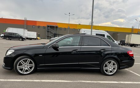 Mercedes-Benz E-Класс, 2011 год, 1 800 000 рублей, 12 фотография