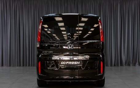 Honda Stepwgn IV, 2017 год, 1 849 000 рублей, 4 фотография