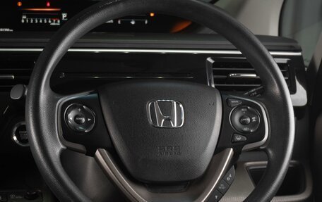 Honda Stepwgn IV, 2017 год, 1 849 000 рублей, 20 фотография
