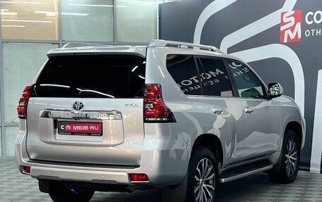 Toyota Land Cruiser Prado 150 рестайлинг 2, 2022 год, 7 599 900 рублей, 6 фотография