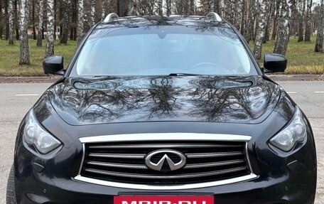 Infiniti QX70, 2017 год, 2 400 000 рублей, 4 фотография