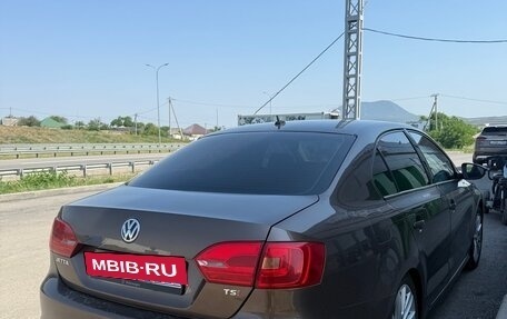 Volkswagen Jetta VI, 2012 год, 1 050 000 рублей, 13 фотография