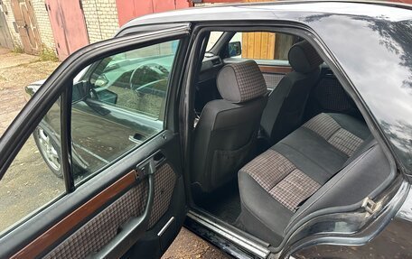Mercedes-Benz E-Класс, 1994 год, 500 000 рублей, 6 фотография