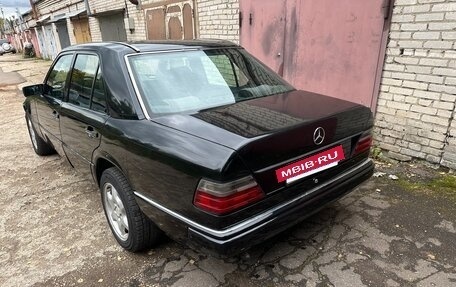 Mercedes-Benz E-Класс, 1994 год, 500 000 рублей, 8 фотография