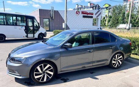 Volkswagen Jetta VI, 2017 год, 1 450 000 рублей, 6 фотография