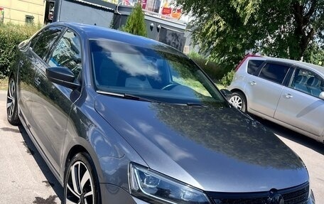 Volkswagen Jetta VI, 2017 год, 1 450 000 рублей, 2 фотография