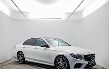Mercedes-Benz E-Класс, 2020 год, 3 480 000 рублей, 3 фотография