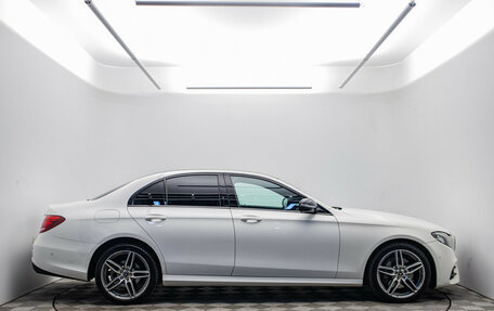 Mercedes-Benz E-Класс, 2020 год, 3 480 000 рублей, 4 фотография