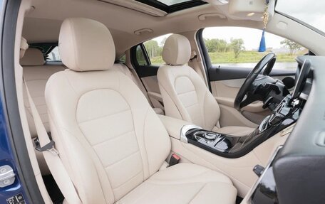 Mercedes-Benz GLC, 2017 год, 3 600 000 рублей, 32 фотография