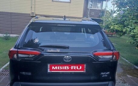 Toyota RAV4, 2025 год, 3 800 000 рублей, 4 фотография