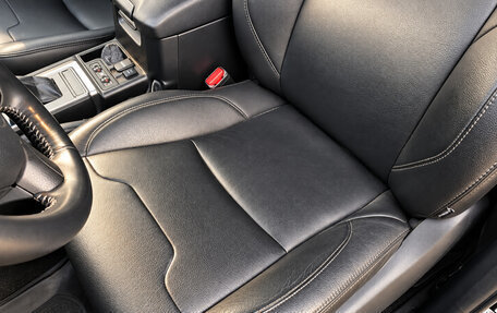 Toyota Land Cruiser Prado 150 рестайлинг 2, 2019 год, 5 600 000 рублей, 13 фотография