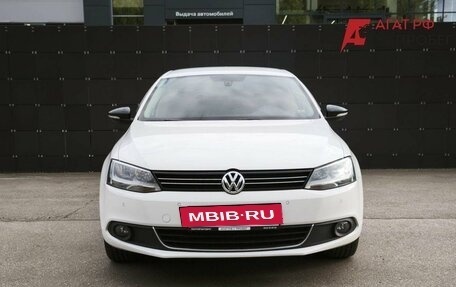 Volkswagen Jetta VI, 2013 год, 1 170 000 рублей, 2 фотография