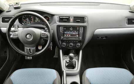 Volkswagen Jetta VI, 2013 год, 1 170 000 рублей, 15 фотография