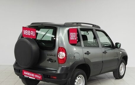 Chevrolet Niva I рестайлинг, 2018 год, 770 000 рублей, 5 фотография