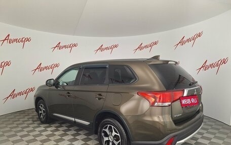 Mitsubishi Outlander III рестайлинг 3, 2018 год, 1 799 000 рублей, 3 фотография