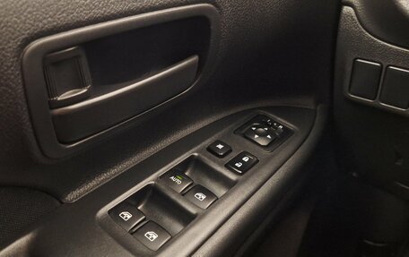 Mitsubishi Outlander III рестайлинг 3, 2018 год, 1 799 000 рублей, 16 фотография