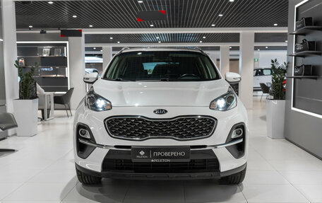 KIA Sportage IV рестайлинг, 2020 год, 2 475 000 рублей, 3 фотография
