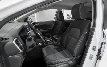 KIA Sportage IV рестайлинг, 2020 год, 2 475 000 рублей, 9 фотография
