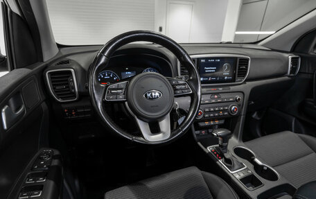 KIA Sportage IV рестайлинг, 2020 год, 2 475 000 рублей, 7 фотография