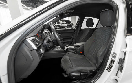 BMW 3 серия, 2018 год, 2 650 000 рублей, 9 фотография