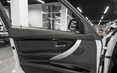 BMW 3 серия, 2018 год, 2 650 000 рублей, 19 фотография