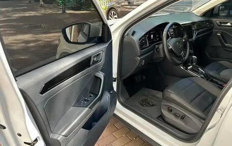 Volkswagen T-Roc I, 2022 год, 1 390 222 рублей, 8 фотография