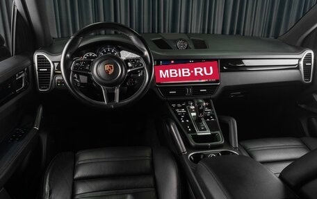 Porsche Cayenne III, 2018 год, 5 729 000 рублей, 9 фотография