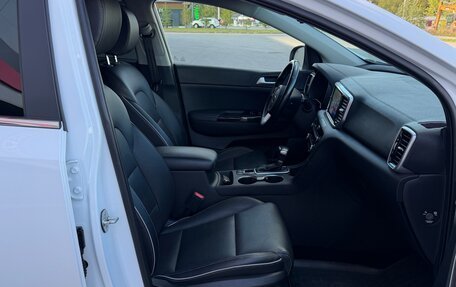 KIA Sportage IV рестайлинг, 2021 год, 2 700 000 рублей, 33 фотография