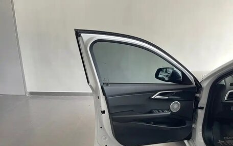 BMW 1 серия, 2022 год, 1 780 000 рублей, 10 фотография