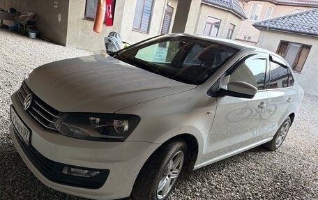 Volkswagen Polo VI (EU Market), 2015 год, 870 000 рублей, 3 фотография