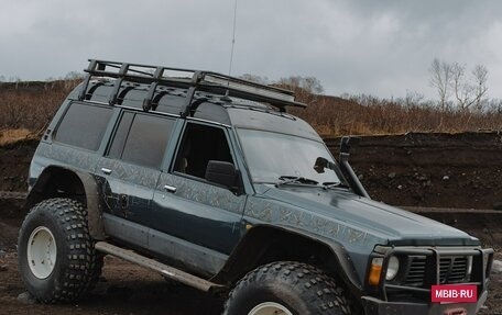 Nissan Safari IV, 1992 год, 2 400 000 рублей, 4 фотография