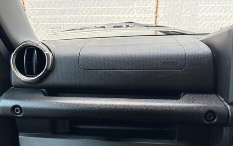 Suzuki Jimny, 2023 год, 1 692 000 рублей, 20 фотография