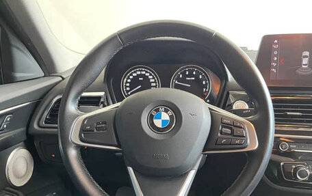 BMW 1 серия, 2022 год, 1 510 000 рублей, 28 фотография