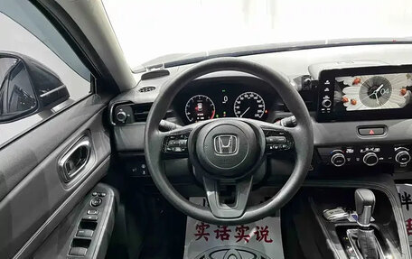 Honda Vezel, 2023 год, 2 200 000 рублей, 11 фотография