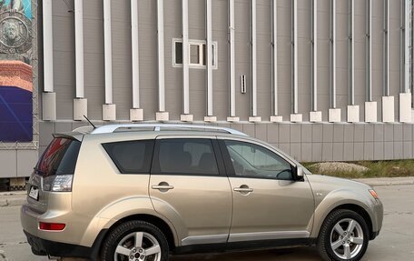 Mitsubishi Outlander III рестайлинг 3, 2008 год, 835 000 рублей, 9 фотография