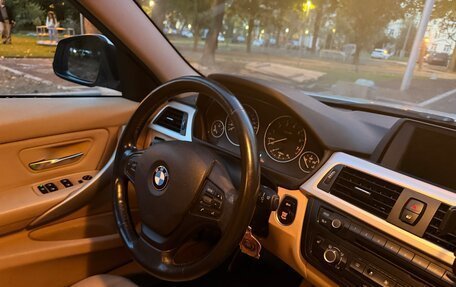 BMW 3 серия, 2013 год, 1 900 000 рублей, 10 фотография