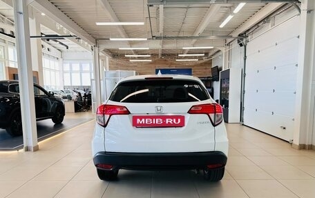 Honda Vezel, 2021 год, 2 129 000 рублей, 5 фотография
