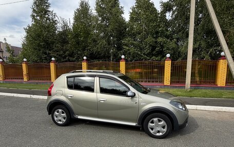 Renault Sandero I, 2013 год, 670 000 рублей, 3 фотография