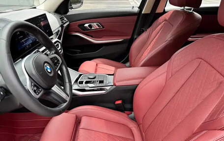BMW 3 серия, 2023 год, 2 700 000 рублей, 10 фотография